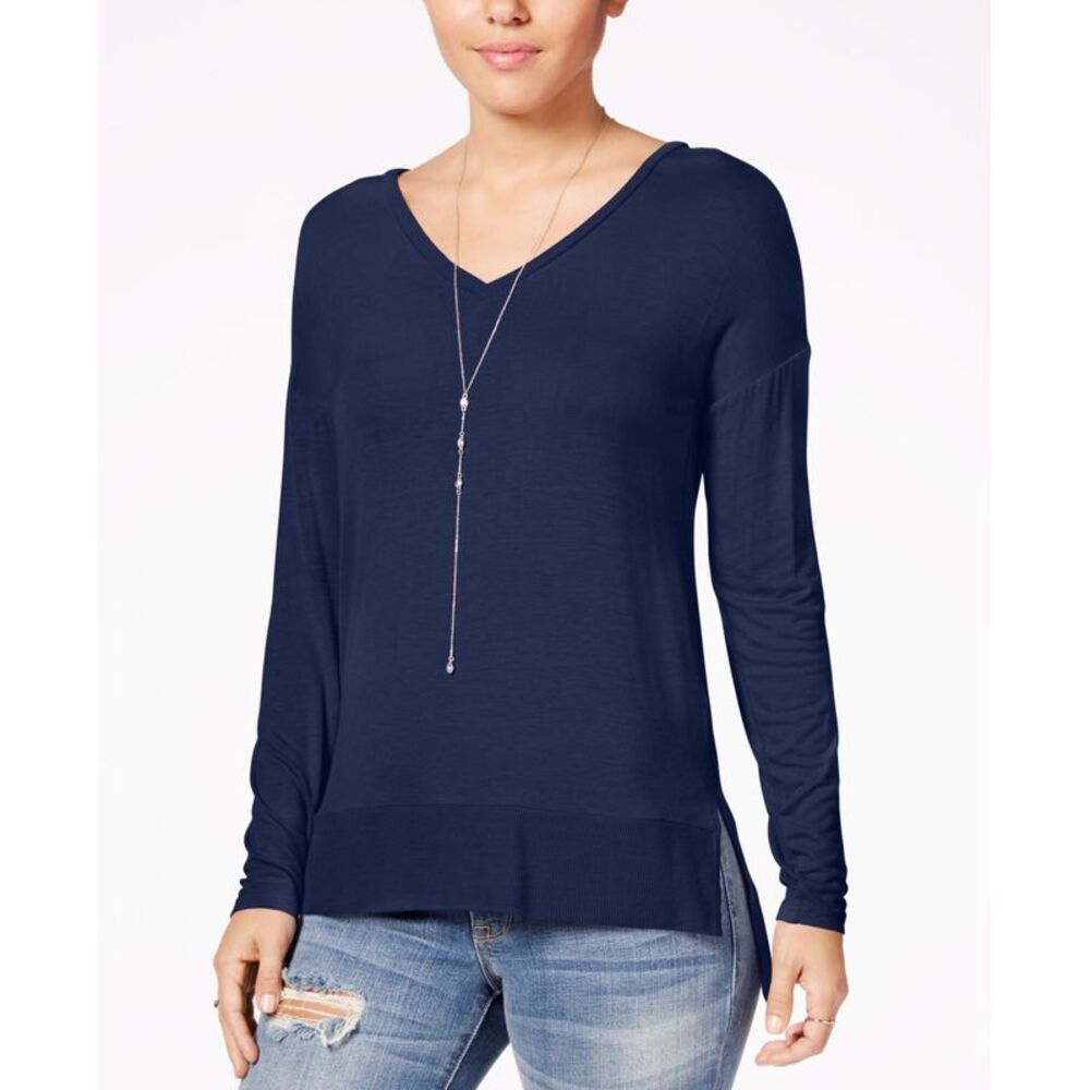 Hippie Rose Juniors Cozy V Neck Top